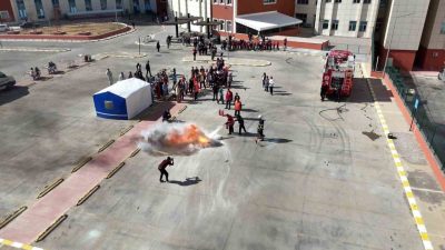 Sivas Numune Hastanesinde deprem, yangın tahliye ve Kimyasal Biyolojik Radyolojik