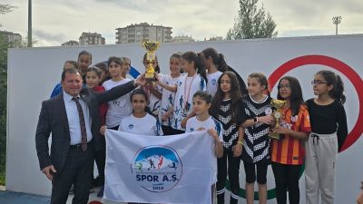 Kayseri Büyükşehir Belediyesi Spor A.Ş. sporcuları; Cumhuriyet Kupası ve 10