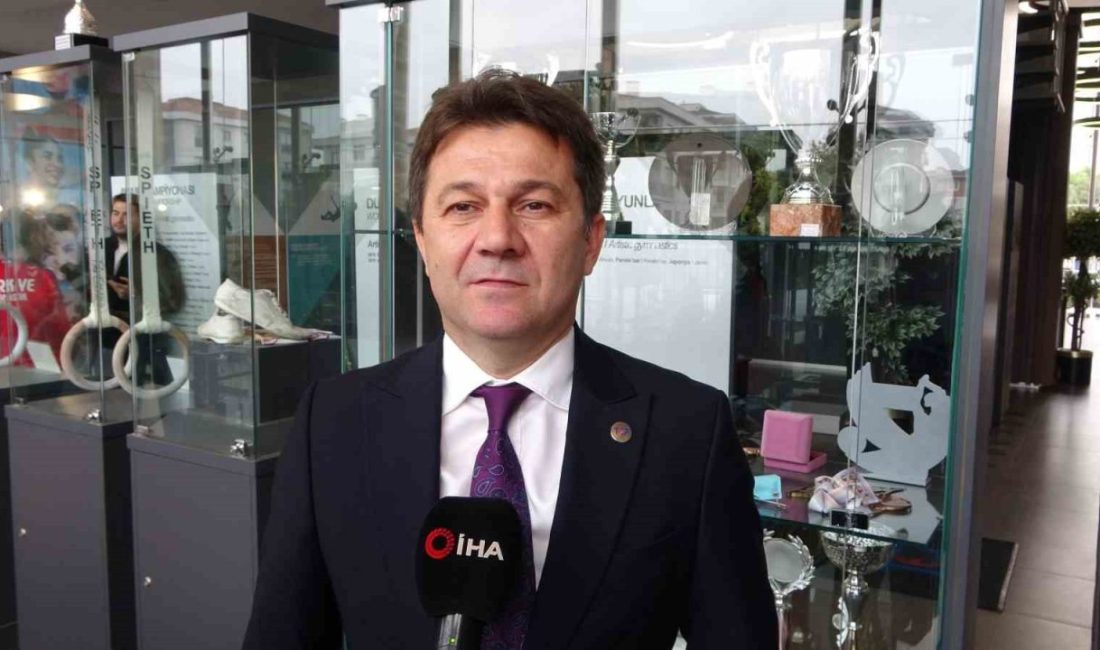 Artistik Cimnastik Dünya Şampiyonası’nda özellikle Adem Asil ve Ferhat Arıcan’dan