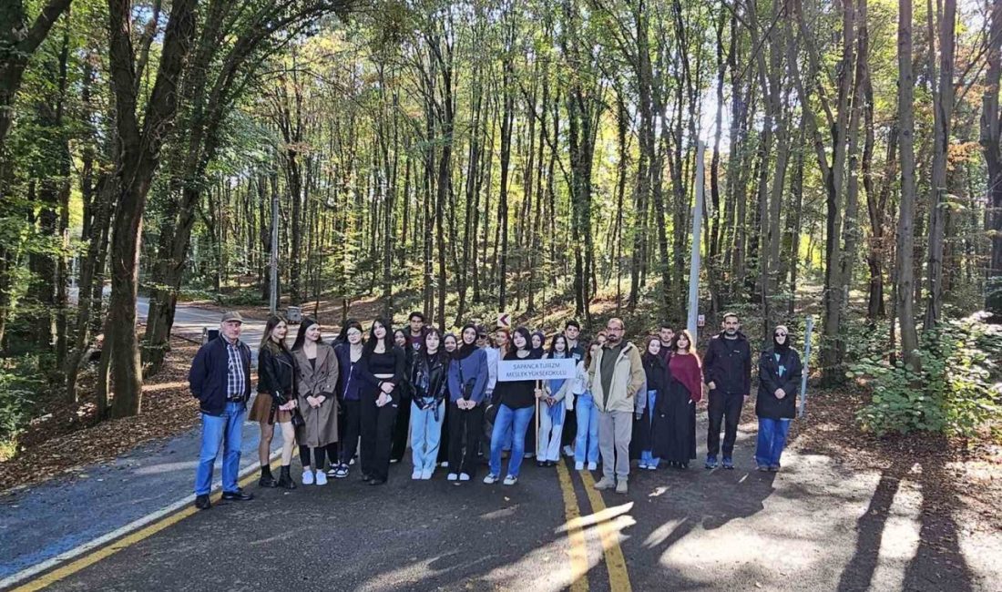 Sakarya Büyükşehir Belediyesi tarafından öğrencilere yönelik düzenlenen tanıtım gezileri devam