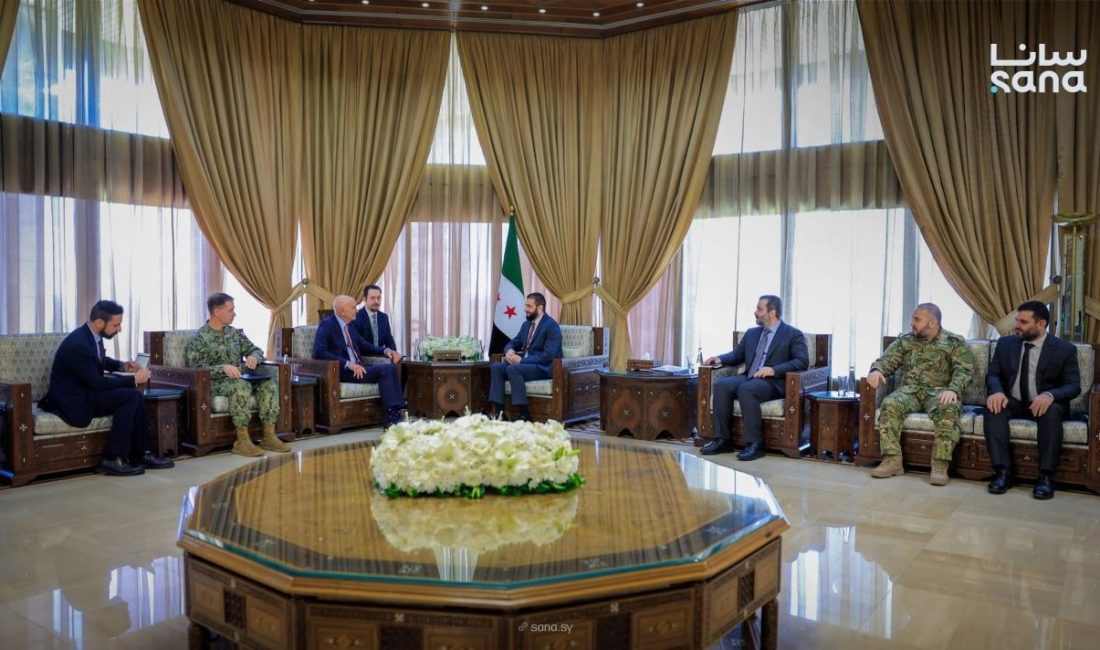 Suriye Devlet Başkanı Ahmed Eş-Şara, başkent Şam’da ABD’nin Suriye Özel