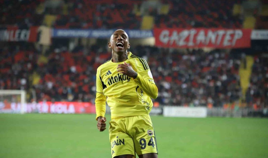 Fenerbahçe’nin Brezilyalı forveti Anderson Talisca, Gaziantep FK maçında oyuna girdikten