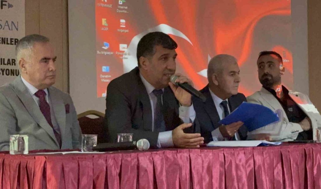Tatvan’da “Kayıt Dışı Çalışmayı Önleme” toplantısı düzenlendi Bitlis’in Tatvan ilçesinde Türkiye Müzisyenler ve Sanatçılar Federasyonu tarafından “Kayıt