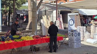 Denizli’nin Tavas ilçesinde, Tavas Belediyesi Zabıta Müdürlüğü kentteki semt Pazar