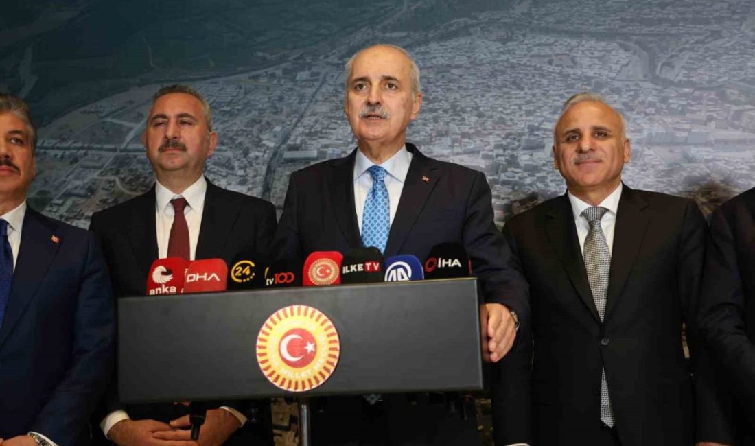 TBMM Başkanı Kurtulmuş: “Komisyon, anayasa değiştirmek için kurulmuş bir komisyon değildir” TBMM Başkanı Numan Kurtulmuş, Milli Dayanışma, Kardeşlik ve Demokrasi Komisyonu’nun
