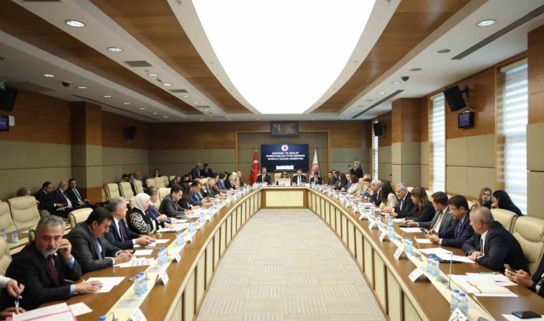 TBMM’de HSK’ya üye seçimi için alt komisyon kuruldu TBMM Anayasa ve Adalet Komisyonları Üyelerinden Kurulu Karma Komisyonda, Hakimler