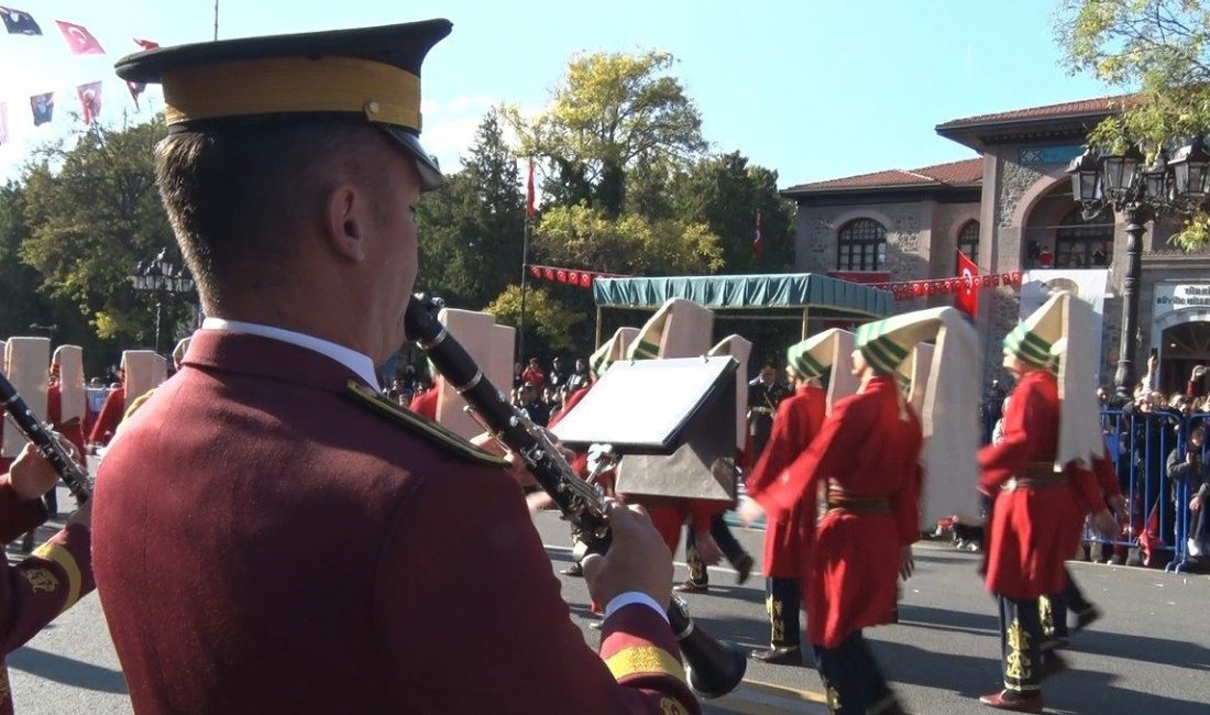 Ankara’da Cumhuriyet’in ilanının 102’nci yıl dönümü kutlamalarında Türkiye Büyük Millet