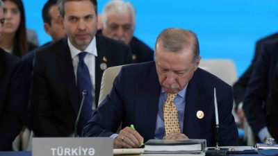 Türk Devletleri Teşkilatı (TDT) Devlet Başkanları Konseyi 12. Zirvesi’nde liderler,