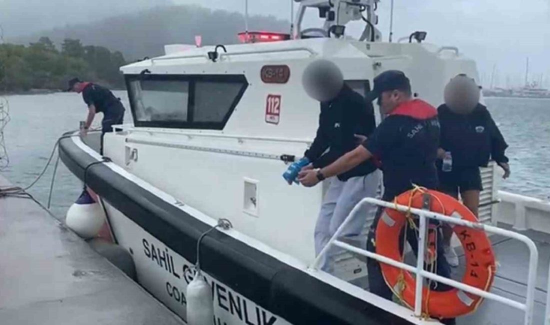 Muğla’nın Marmaris ilçesi açıklarında seyreden özel teknede yaralanan vatandaşa tıbbi