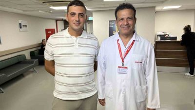 İzmir Medical Park Hastanesinde gerçekleştirilen başarılı bir operasyonla, tıpta yaklaşık