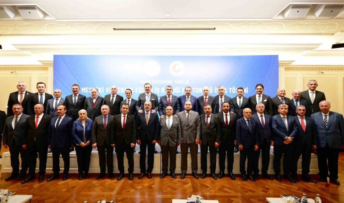 Türkiye Odalar ve Borsalar Birliği (TOBB) Yönetim Kurulu Başkanı Rifat