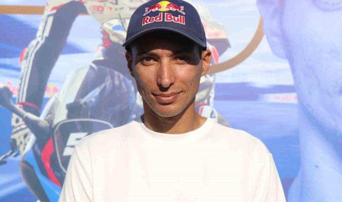 Gelecek sezon MotoGP’de mücadele edecek olan milli motosikletçi Toprak Razgatlıoğlu,
