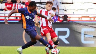 Trendyol Süper Lig’in 10. haftasında Antalyaspor sahasında RAMS Başakşehir ile