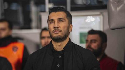 Trendyol Süper Lig’in 3. hafta erteleme maçında Çaykur Rizespor, Başakşehir’i