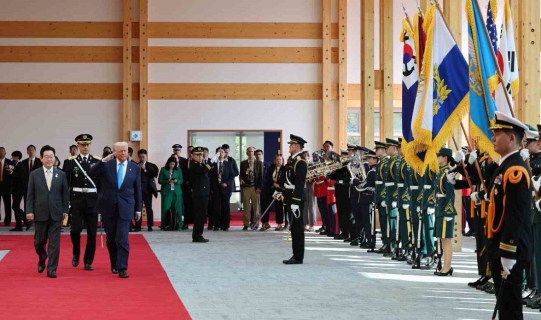 ABD Başkanı Donald Trump, Kuzey Kore lideri Kim Jong-un ile