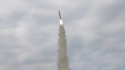 Kuzey Kore, denizden karaya stratejik seyir füzesi denemesi gerçekleştirdiğini açıkladı.