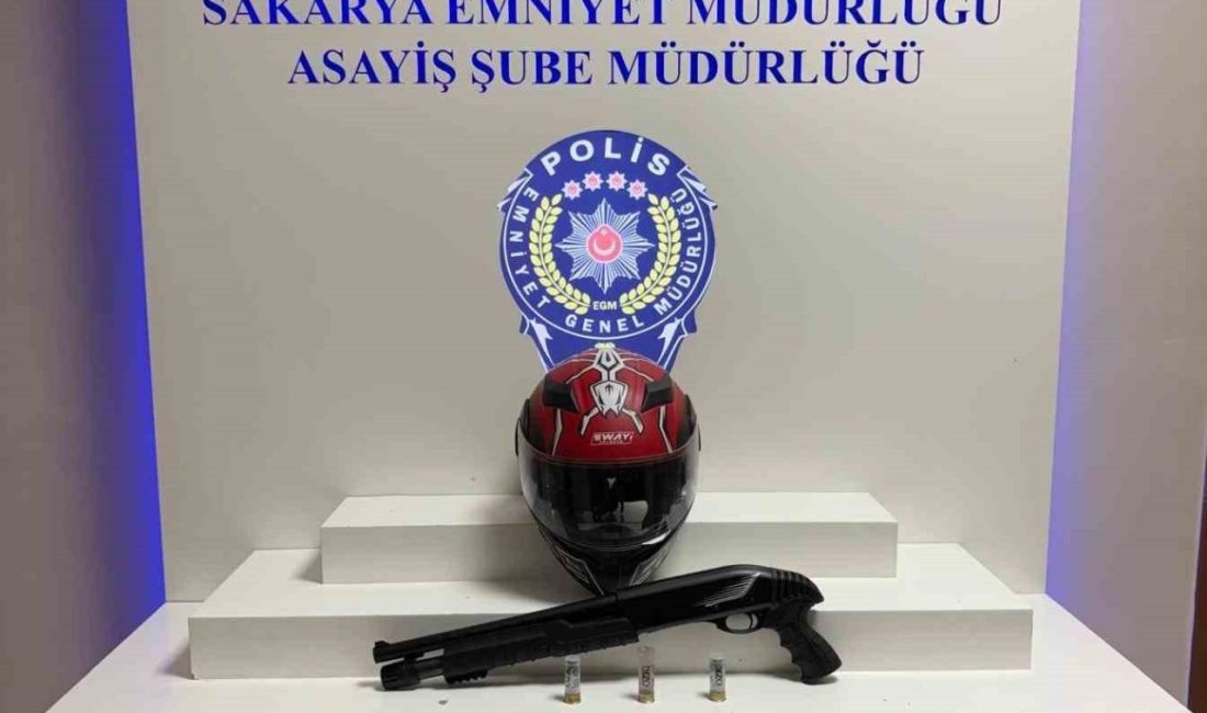 Tüfekle 2 kişinin yaralandığı olayda 3 şüpheli tutuklandı Sakarya’nın Erenler ilçesinde iş yerinde tüfekle 2 kişinin yaralandığı olaya