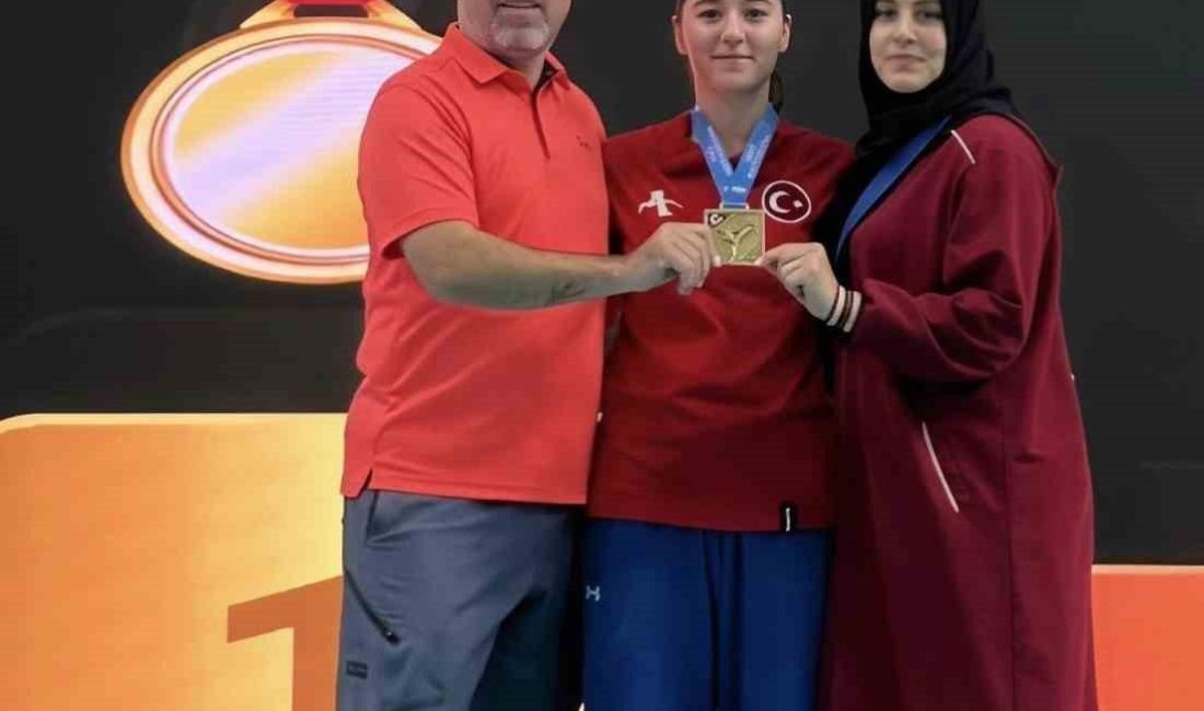 Bilecikli genç kadın karateci Tuğba Çürük, Türkiye Karate Şampiyonası’nda gösterdiği