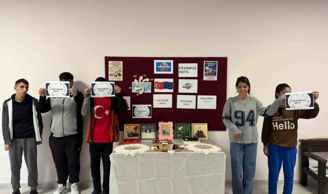 Tunceli’de Erasmusdays etkinlikleri coşkuyla kutlandı Tunceli genelinde düzenlenen ErasmusDays 2025 etkinlikleri, tüm eğitim kademelerinde öğrenciler