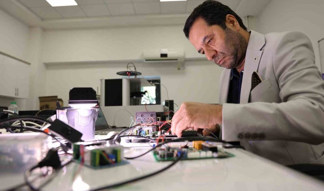 Fırat Üniversitesi Fizik Bölümü Öğretim Üyesi Prof. Dr. Fahrettin Yakuphanoğlu,