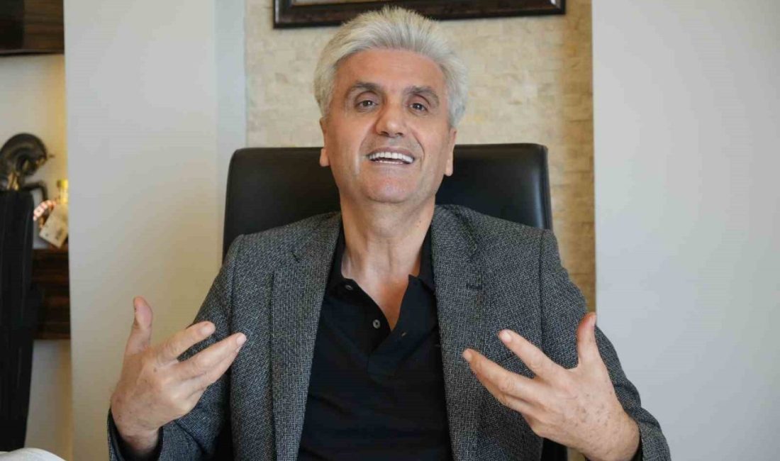 Ünlü estetik cerrahı Prof. Dr. Hayati Akbaş, yaşlanmanın doğal bir