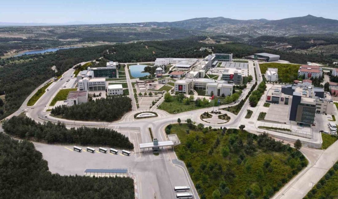 Uşak Üniversitesi, Özbekistan’ın Taşkent şehrinde düzenlenen Türk Üniversiteler Birliği (TÜRKÜNİB)