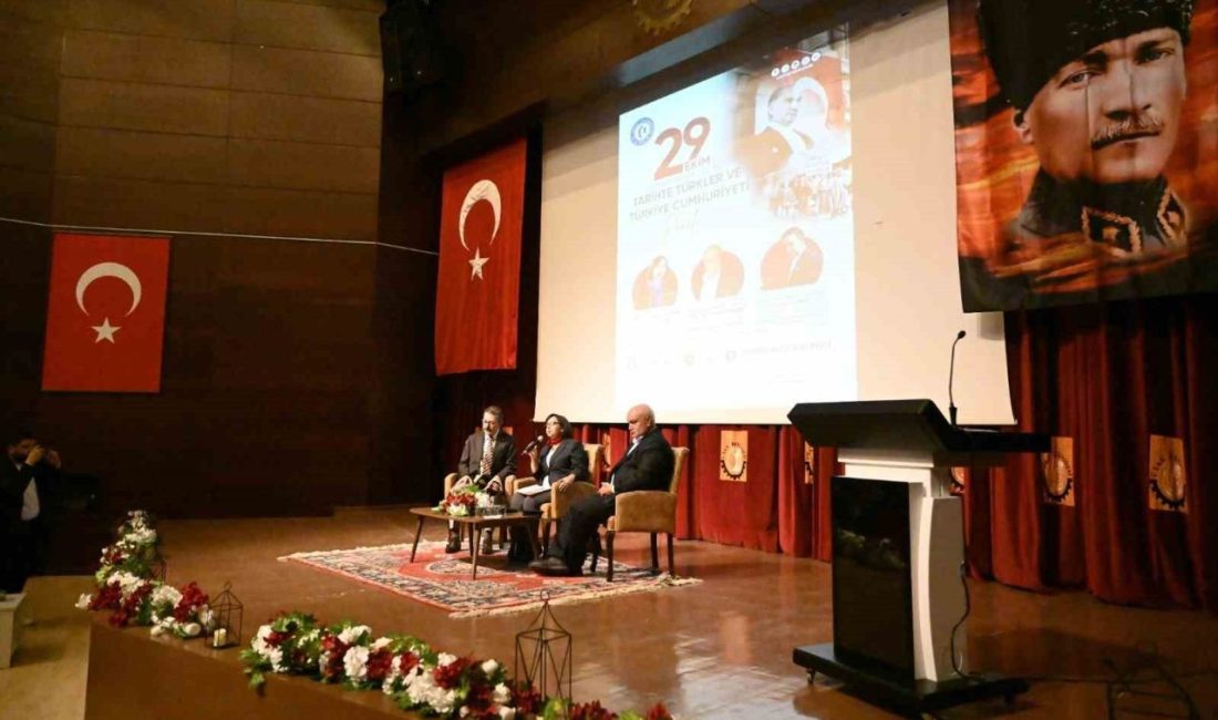 Uşak Valiliği himayesinde Uşak Üniversitesi tarafından Cumhuriyetimizin 102. yılı dolayısıyla