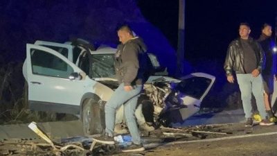 Uşak’ta cip ile otomobilin çarpışması sonucu 2 kişi hayatını kaybederken,