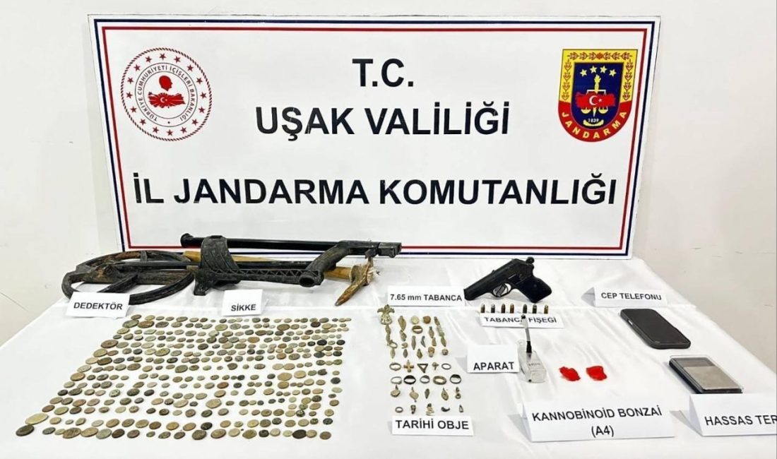 Uşak İl Jandarma Komutanlığı’na bağlı ekiplerce tarihi eser kaçakçılığı ve