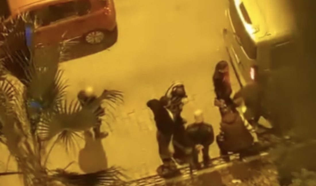 İzmir’de bir apartmana uydu anteni takmak için giden tamirci, çatıdan