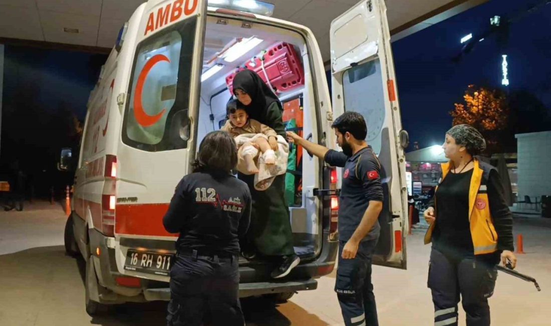 Bursa’nın İnegöl ilçesinde üzerine çaydanlık devrilen 3 yaşındaki çocuk hastanede