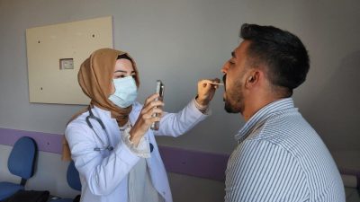 Menenjit hastalığının tedavi edilmediği takdirde ölümle sonuçlanabildiğini aktaran Enfeksiyon Hastalıkları