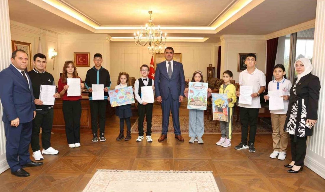 DÜZCE(İHA) – Düzce valisi Selçuk Aslan, Cumhuriyet Bayramı yarışmalarında dereceye