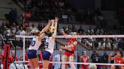 Vodafone Sultanlar Ligi 2025-2026 sezonu ilk hafta maçında Fenerbahçe Medicana,