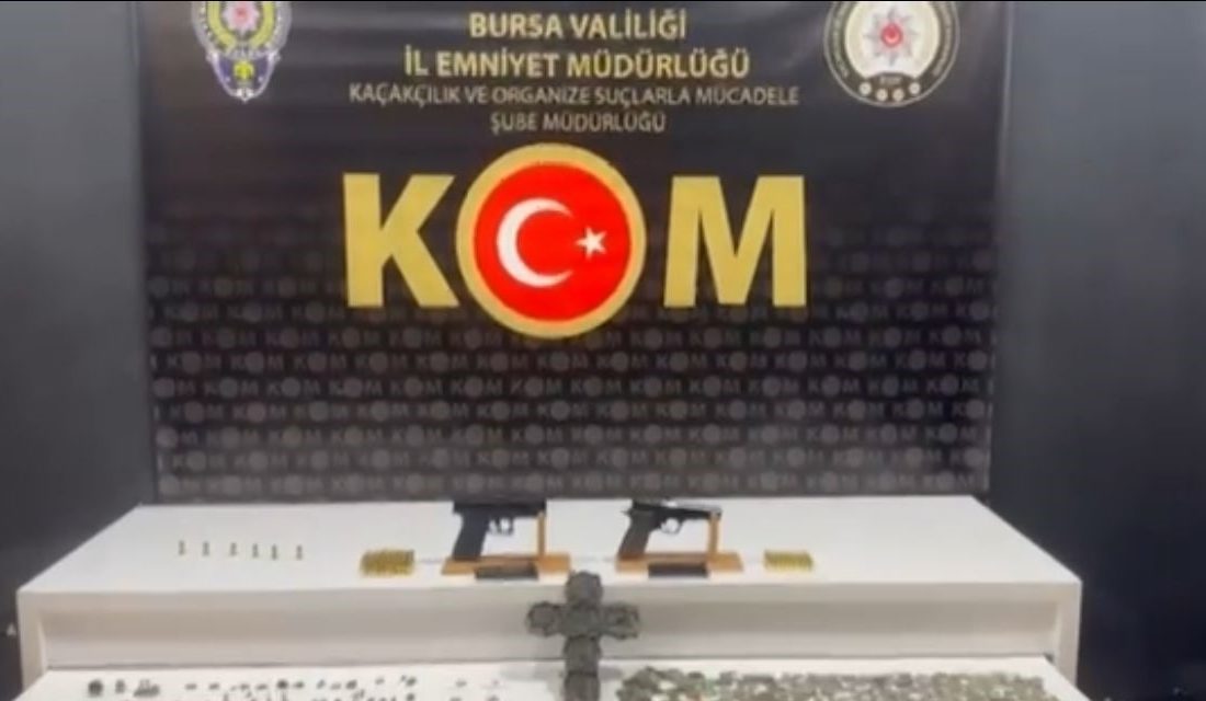 Bursa Polisi, tarihi eser kaçakçısı bir şahsa yönelik bir ikamet