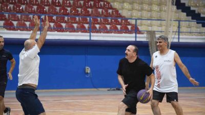 Konyaaltı Belediye Başkanı Cem Kotan, Başkan Yardımcıları ve Birim Müdürleri