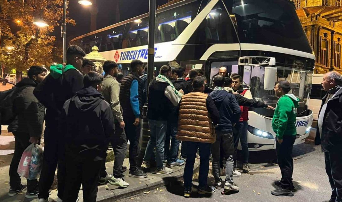 Yeşil beyazlı sevda sınır tanımıyor Kars 36 Spor, deplasmanlarda da yalnız kalmıyor. Kulüp ve şehir