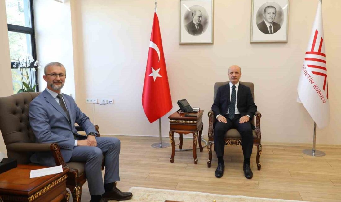 Yükseköğretim Kurulu Başkanı (YÖK) Erol Özvar, Ukrayna’nın Ankara Büyükelçisi Nariman