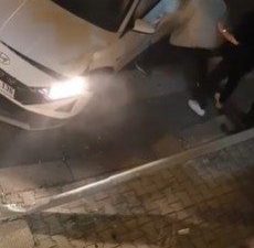 Antalya’nın Alanya ilçesine D-400 karayolunda yolcu otobüsü ile otomobilin çarpıştığı