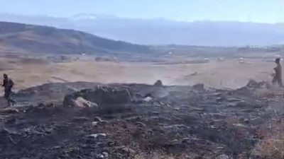 Hakkari’nin Yüksekova ilçesinde çıkan anız yangını kısa sürede kontrol altına
