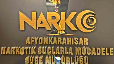 Afyonkarahisar’da polis tarafından torbacı diye adlandırılan uyuşturucu satıcılarına yönelik gerçekleştirilen