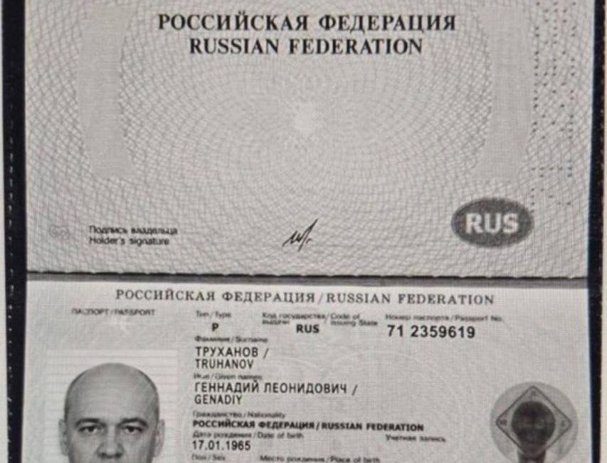 Ukrayna Devlet Başkanı Vladimir Zelenskiy, Rusya pasaportu olduğu gerekçesiyle Odessa