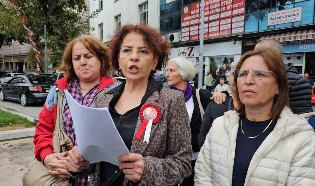 Zonguldak’ta CHP Merkez İlçe Kadın Kolları yöneticileri görevlerinden istifa etti CHP Zonguldak Merkez İlçe Kadın Kolları Başkanı Zehra Sekme ve