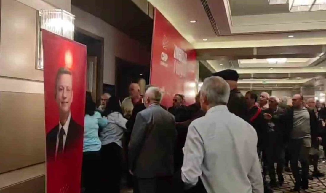 Zonguldak’ta CHP’nin kongresinde yumruklu kavga Cumhuriyet Halk Partisi (CHP) Zonguldak İl Başkanlığı’nın bugün yapılan 39.