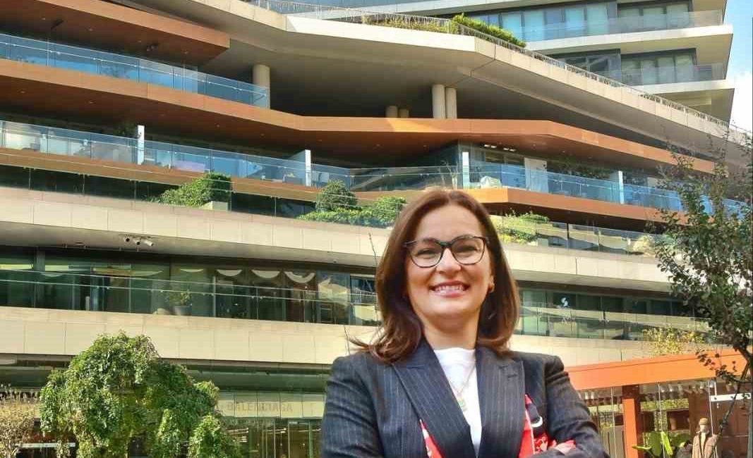 Özge Şahin, Zorlu Alışveriş Merkezi Genel Müdür Yardımcılığı görevine getirildi.