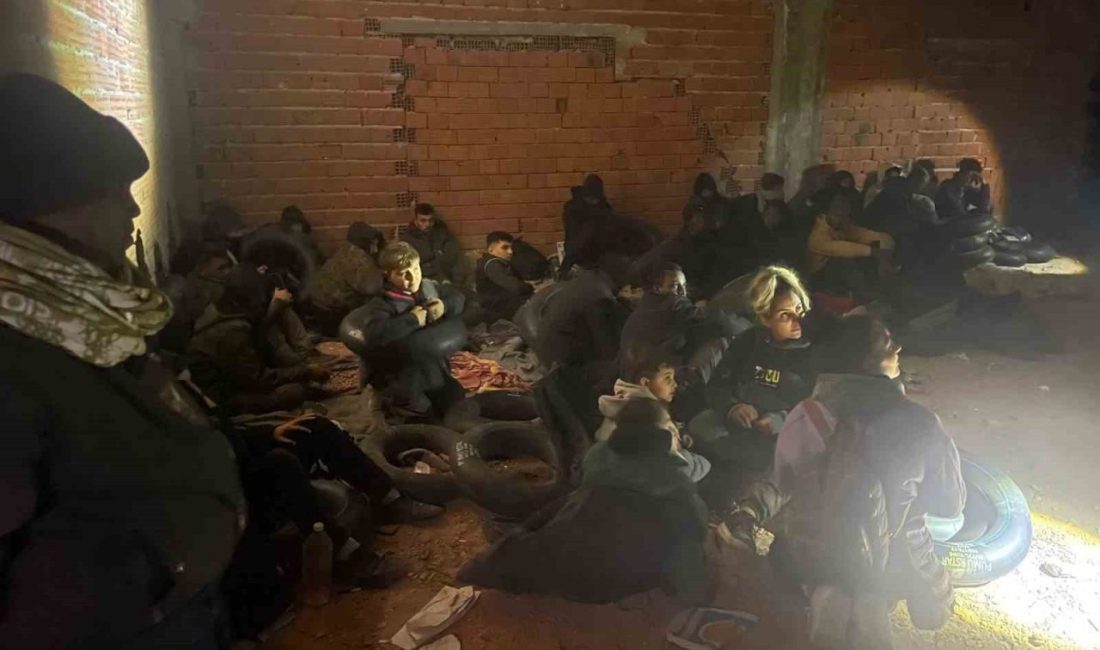 İzmir’in Çeşme ilçesinde jandarma ekipleri tarafından metruk bir binada 29